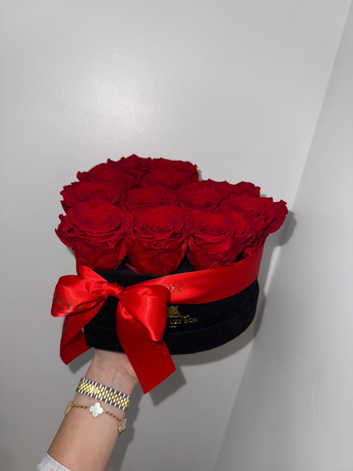 Miami Flowers Delivery Preserved roses pink roses