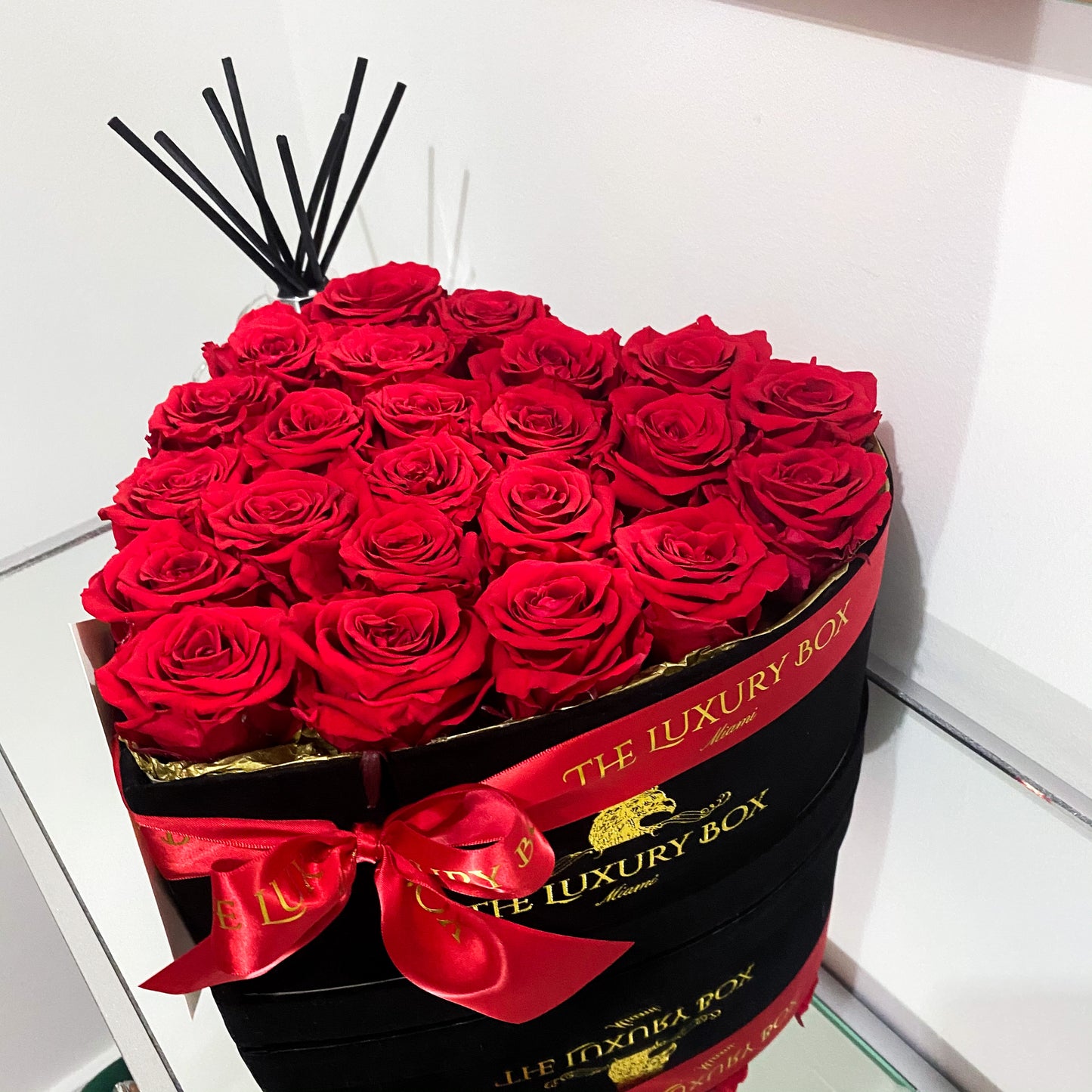 Large Heart Box with Eternal Roses ❤️🌹