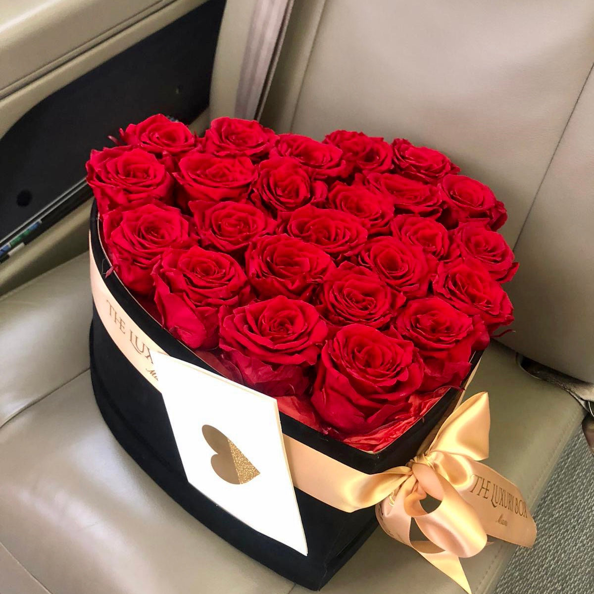 Large Heart Box with Eternal Roses ❤️🌹