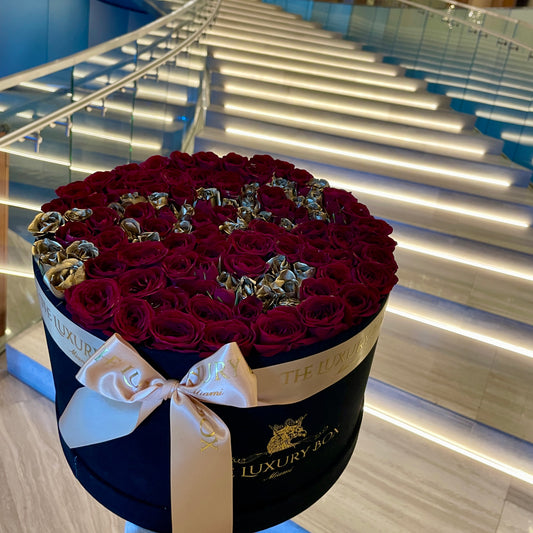 The Queen Box of Spray Roses with Personalization